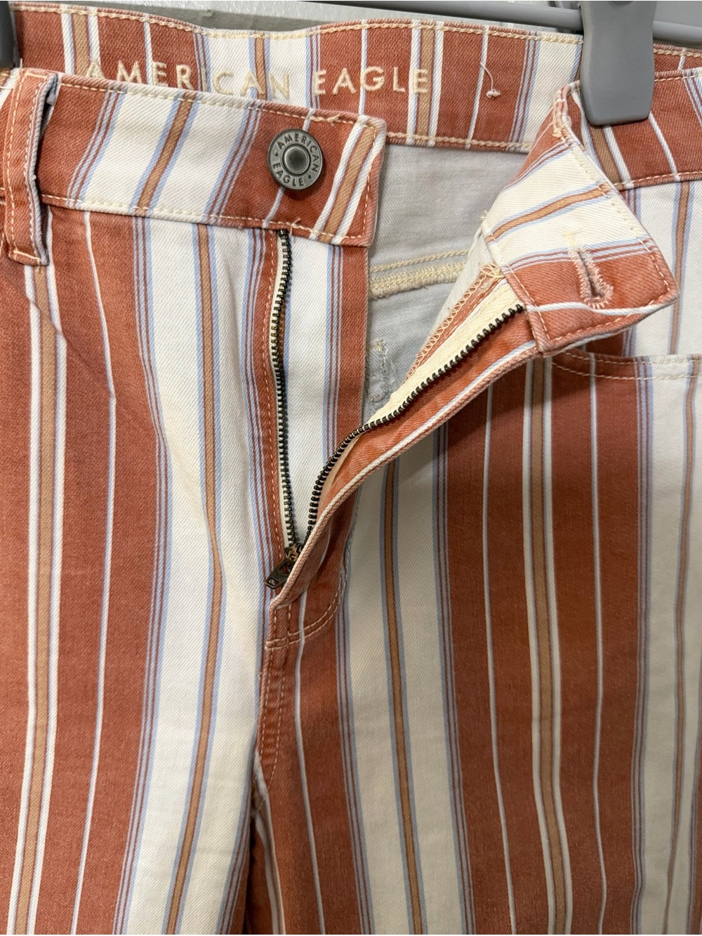 American Eagle Outfitters Rust and White Striped High Rise Jegging Crop -Size 14 - Picture 5 of 6